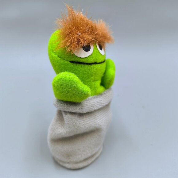Oscar Grouch Mini Bean Plush Trash Can Sesame Street Kelloggs Premium 4 inch - Picture 3 of 4